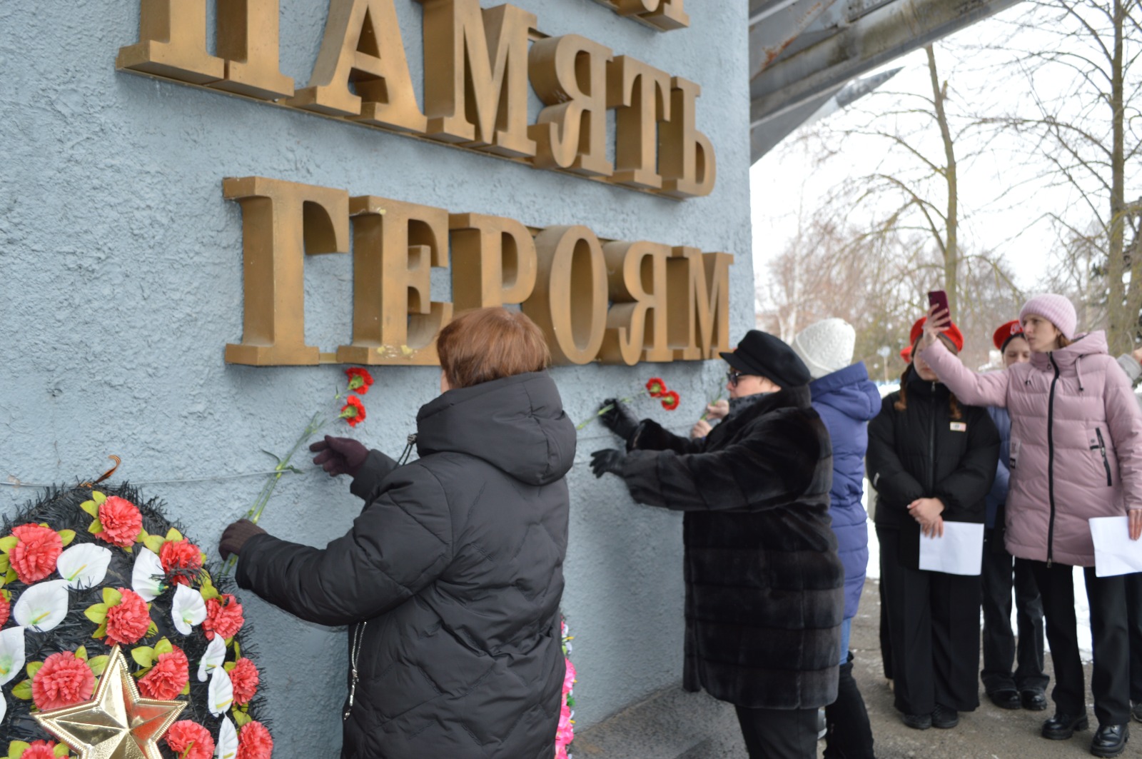 Митинг «На века в сердцах и памяти» прошел в х.Верхнеподпольный